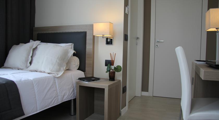 Hotel Zara Milano Phòng bức ảnh