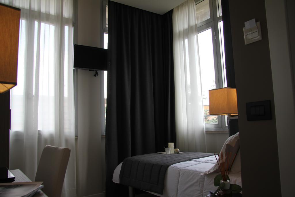 Hotel Zara Milano Phòng bức ảnh