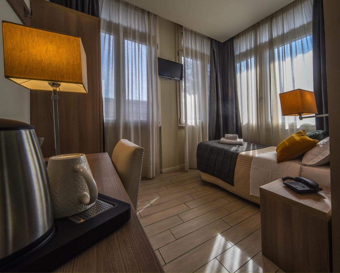 Hotel Zara Milano Ngoại thất bức ảnh
