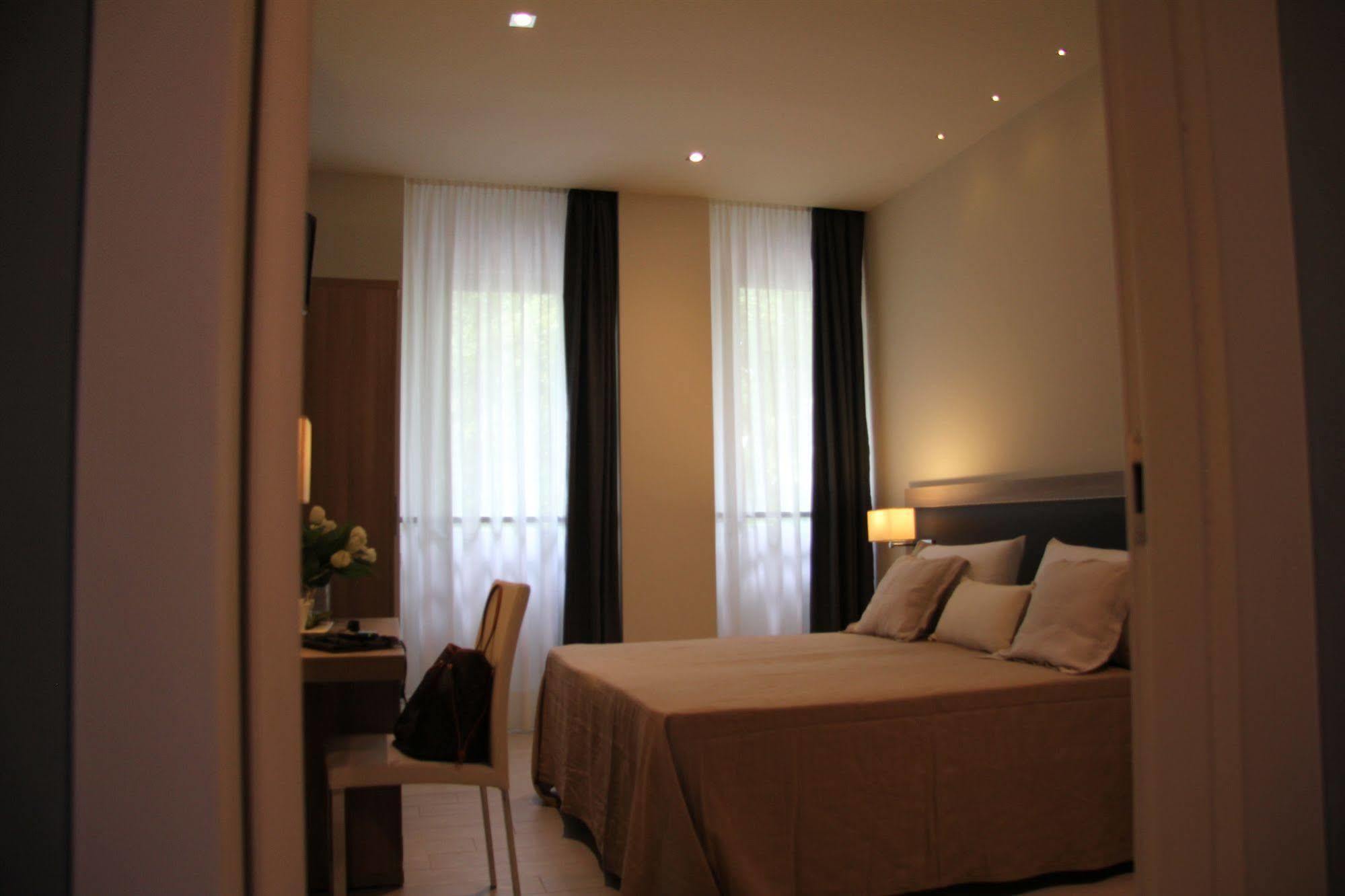 Hotel Zara Milano Ngoại thất bức ảnh